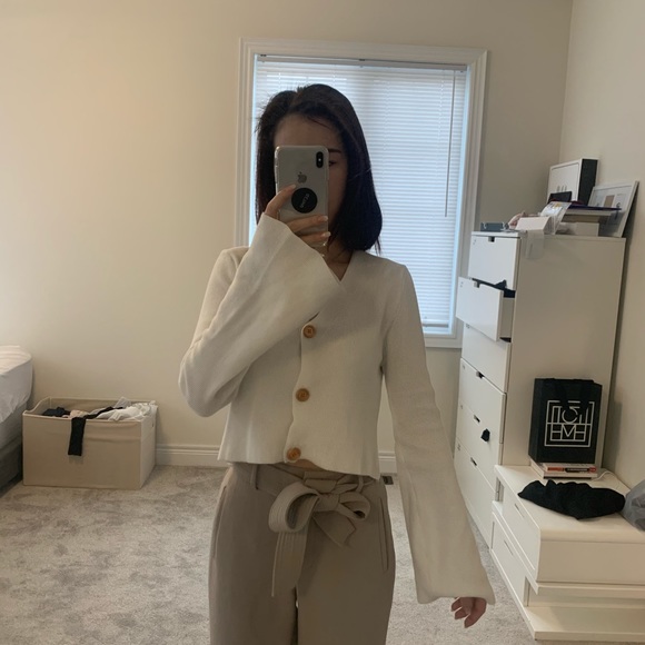 Cropped White Cardigan - Picture 1 of 2